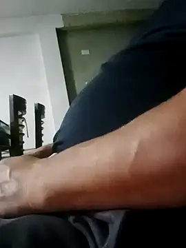 Snapshot of luchoarr chatting on October 18, 2025, 3:08 am luchoarr online show from October 18, 2025, 3:08 am