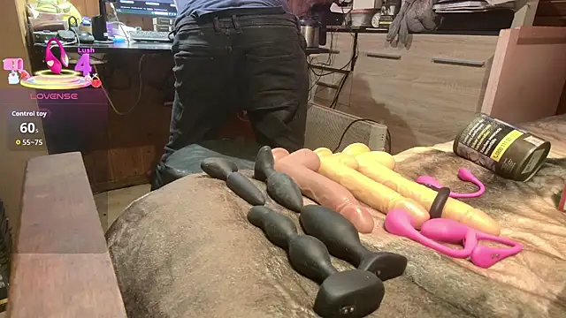 misteryman1956 online show from June 9, 2026, 8:37 am