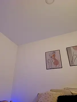 Snapshot of VictoriaEvaans_ chatting on September 13, 2025, 10:10 pm VictoriaEvaans online show from September 13, 2025, 10:10 pm