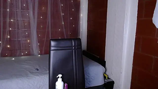 Snapshot of Priyalakshmi_ chatting on September 27, 2025, 11:49 am Priyalakshmi  online show from September 27, 2025, 11:49 am