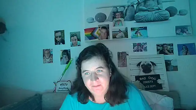 Snapshot of DieBlacky31 chatting on January 15, 2025, 2:56 pm DieBlacky31 online show from January 15, 2025, 2:56 pm