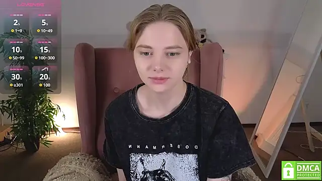 Snapshot of MirraBellanta chatting on May 24, 2026, 1:05 am MirraBellanta online show from May 24, 2026, 1:05 am