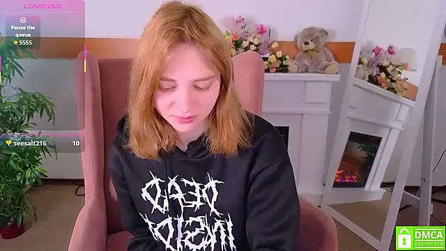 MirraBellanta online show from October 15, 2025, 8:39 pm