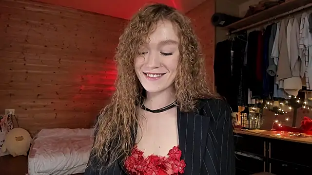 such juicee online show from February 11, 2025, 4:13 pm