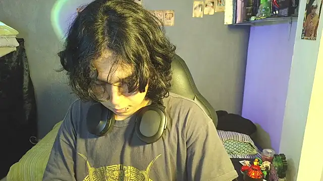 kairozz online show from March 17, 2025, 10:08 pm