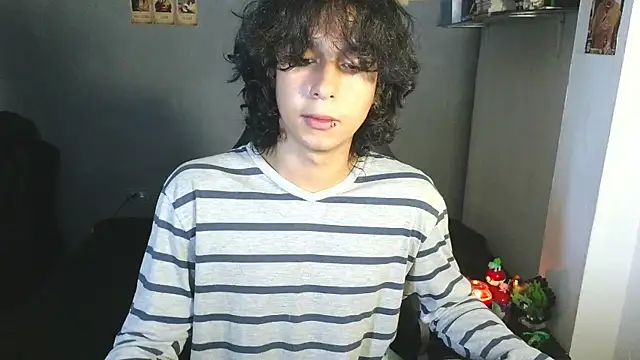 kairozz online show from February 19, 2025, 4:44 pm