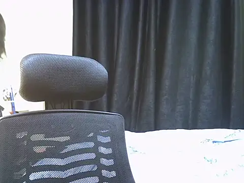 Snapshot of Horny-slut_ chatting on October 4, 2025, 2:57 am Horny-slut  online show from October 4, 2025, 2:57 am