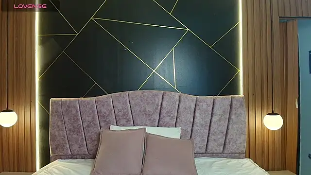 NatashaMason  online show from March 28, 2026, 7:26 pm