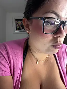 linatarens online show from November 5, 2025, 2:25 am