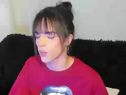 Snapshot of kerly_monroe chatting on October 22, 2025, 7:57 pm kerly monroe online show from October 22, 2025, 7:57 pm