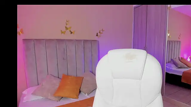 Snapshot of Charlotte_Olsen_ chatting on September 29, 2025, 8:25 pm Charlotte Olsen online show from September 29, 2025, 8:25 pm