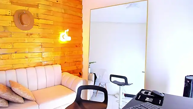 dubois men online show from September 24, 2025, 8:48 pm