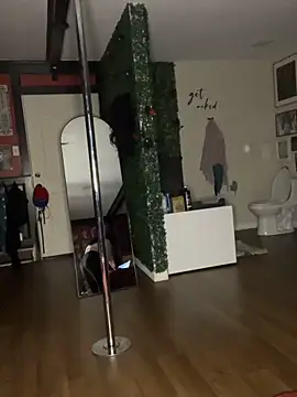 Luluof online show from December 17, 2025, 6:18 am