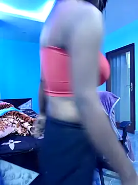 Snapshot of royaldoll-143 chatting on January 13, 2025, 6:49 am royaldoll-143 online show from January 13, 2025, 6:49 am