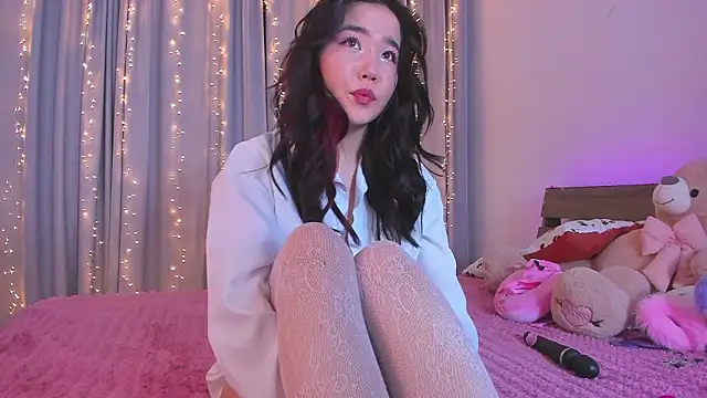 Dollyaa online show from February 9, 2026, 1:42 pm