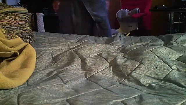 qoooqing67 online show from November 17, 2025, 6:06 am