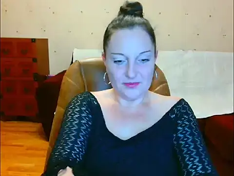 Alice3694 online show from February 1, 2025, 5:07 am