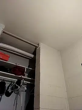 Snapshot of TickleMeKink chatting on October 9, 2025, 12:17 pm TickleMeKink online show from October 9, 2025, 12:17 pm