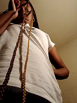 Snapshot of TickleMeKink chatting on October 16, 2025, 9:39 am TickleMeKink online show from October 16, 2025, 9:39 am