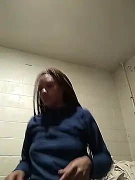 Snapshot of TickleMeKink chatting on October 3, 2025, 10:50 am TickleMeKink online show from October 3, 2025, 10:50 am