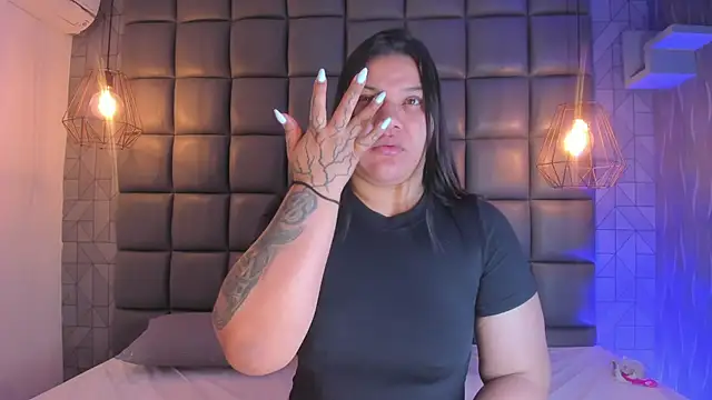 Snapshot of mile_uribe chatting on September 18, 2025, 2:03 am mile uribe online show from September 18, 2025, 2:03 am