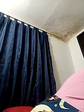 Snapshot of sarati_rado chatting on October 7, 2025, 10:33 pm sarati rado online show from October 7, 2025, 10:33 pm