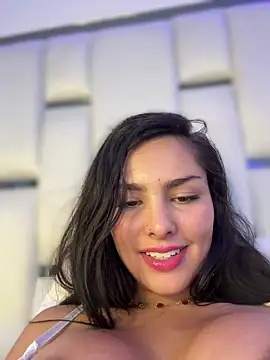 Maddy Rouse  online show from January 21, 2025, 5:30 pm