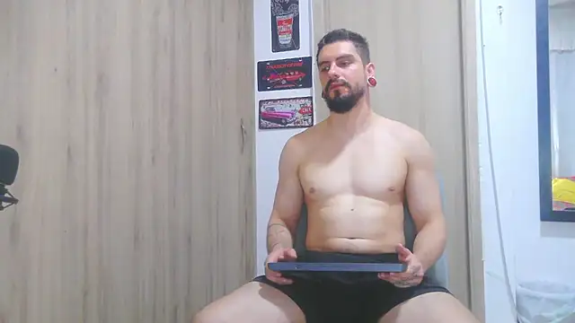 Snapshot of Aaron_kwok28 chatting on October 23, 2025, 12:53 am Aaron kwok28 online show from October 23, 2025, 12:53 am