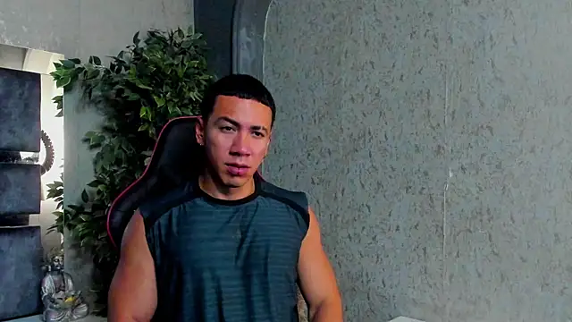 Snapshot of marc_ginale chatting on October 8, 2025, 2:40 pm marc ginale online show from October 8, 2025, 2:40 pm