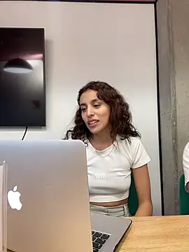 Katee Jones online show from February 12, 2025, 9:54 pm