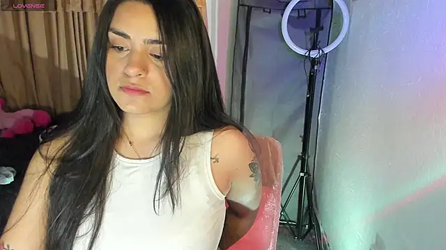  laina  online show from December 9, 2024, 3:07 am