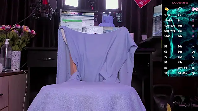 Raissa sky26 online show from March 29, 2026, 2:57 am