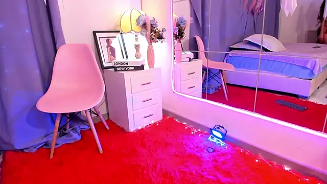 Snapshot of BritneyCollins chatting on October 28, 2025, 12:04 pm BritneyCollins online show from October 28, 2025, 12:04 pm