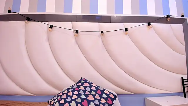 BritneyCollins online show from April 7, 2026, 12:51 pm