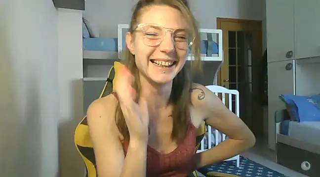 Snapshot of Feli_blue chatting on December 3, 2024, 9:17 am Feli blue online show from December 3, 2024, 9:17 am