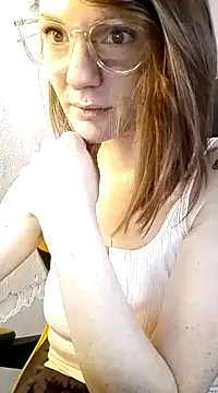 Snapshot of Feli_blue chatting on February 27, 2025, 12:12 pm Feli blue online show from February 27, 2025, 12:12 pm