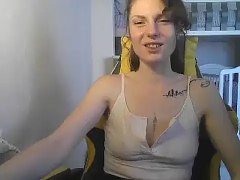 Snapshot of Feli_blue chatting on March 6, 2025, 11:58 am Feli blue online show from March 6, 2025, 11:58 am