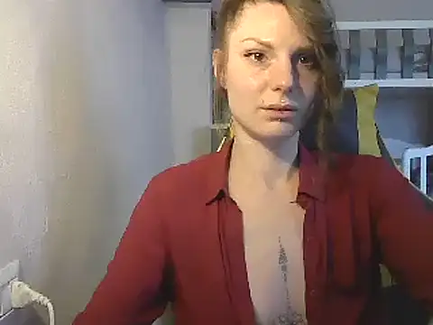 Snapshot of Feli_blue chatting on March 10, 2025, 12:17 pm Feli blue online show from March 10, 2025, 12:17 pm