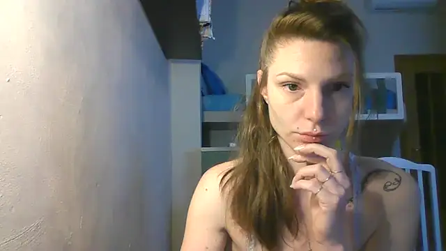 Snapshot of Feli_blue chatting on January 21, 2025, 8:52 am Feli blue online show from January 21, 2025, 8:52 am