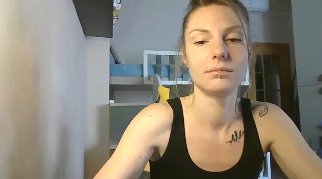 Snapshot of Feli_blue chatting on December 5, 2024, 9:11 am Feli blue online show from December 5, 2024, 9:11 am