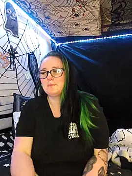 Bunny Cummings online show from November 30, 2025, 12:44 am