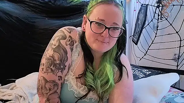 Snapshot of Bunny_Cummings chatting on February 22, 2026, 10:44 pm Bunny Cummings online show from February 22, 2026, 10:44 pm