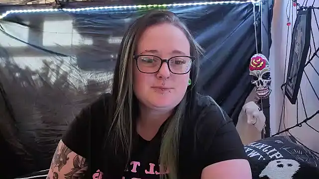 Snapshot of Bunny_Cummings chatting on February 3, 2026, 11:26 am Bunny Cummings online show from February 3, 2026, 11:26 am