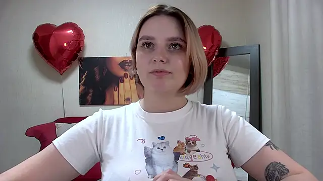 DianeMills online show from February 25, 2025, 10:53 pm