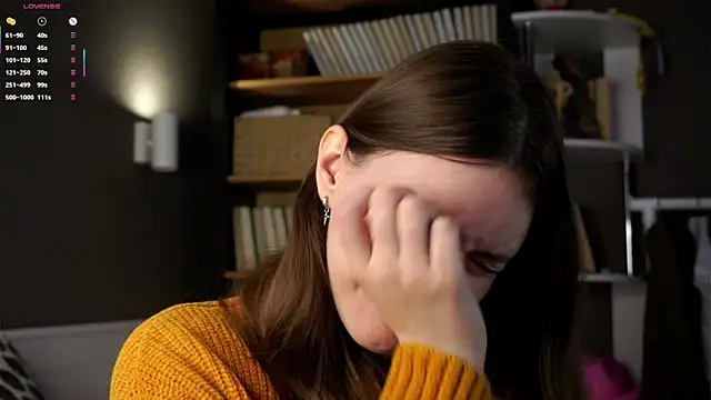 Snapshot of DarylBarks chatting on October 8, 2025, 1:40 am DarylBarks online show from October 8, 2025, 1:40 am