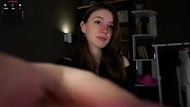 Snapshot of DarylBarks chatting on September 30, 2025, 1:11 am DarylBarks online show from September 30, 2025, 1:11 am