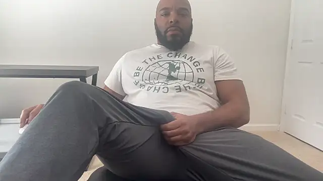 Snapshot of Bbcfun44 chatting on October 22, 2025, 5:45 pm Bbcfun44 online show from October 22, 2025, 5:45 pm