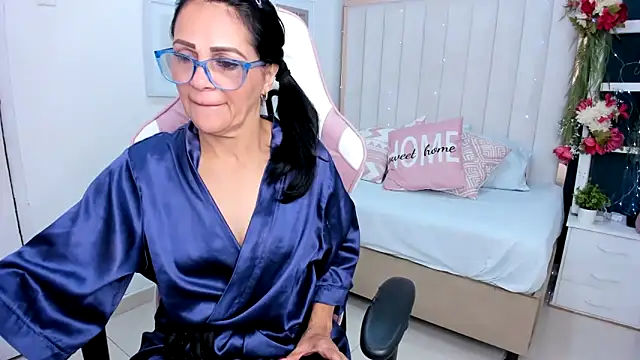 Snapshot of margot_smith_ chatting on September 29, 2025, 12:22 pm margot smith  online show from September 29, 2025, 12:22 pm