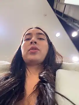 Holly Play online show from February 26, 2026, 12:05 pm