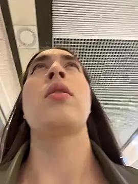 Holly Play online show from April 14, 2026, 11:59 am